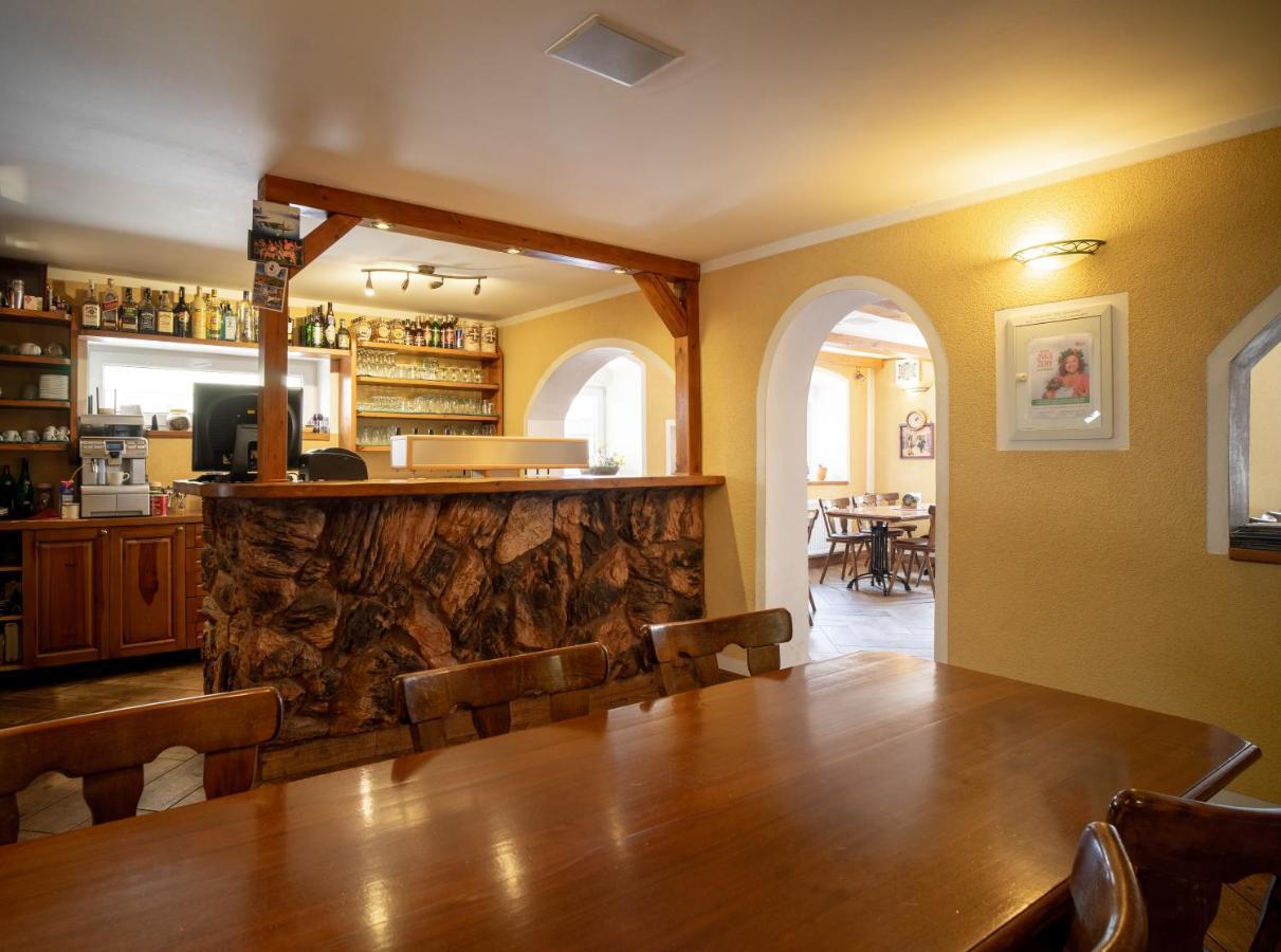Restaurant & Pension Liebenstein Libá Buitenkant foto