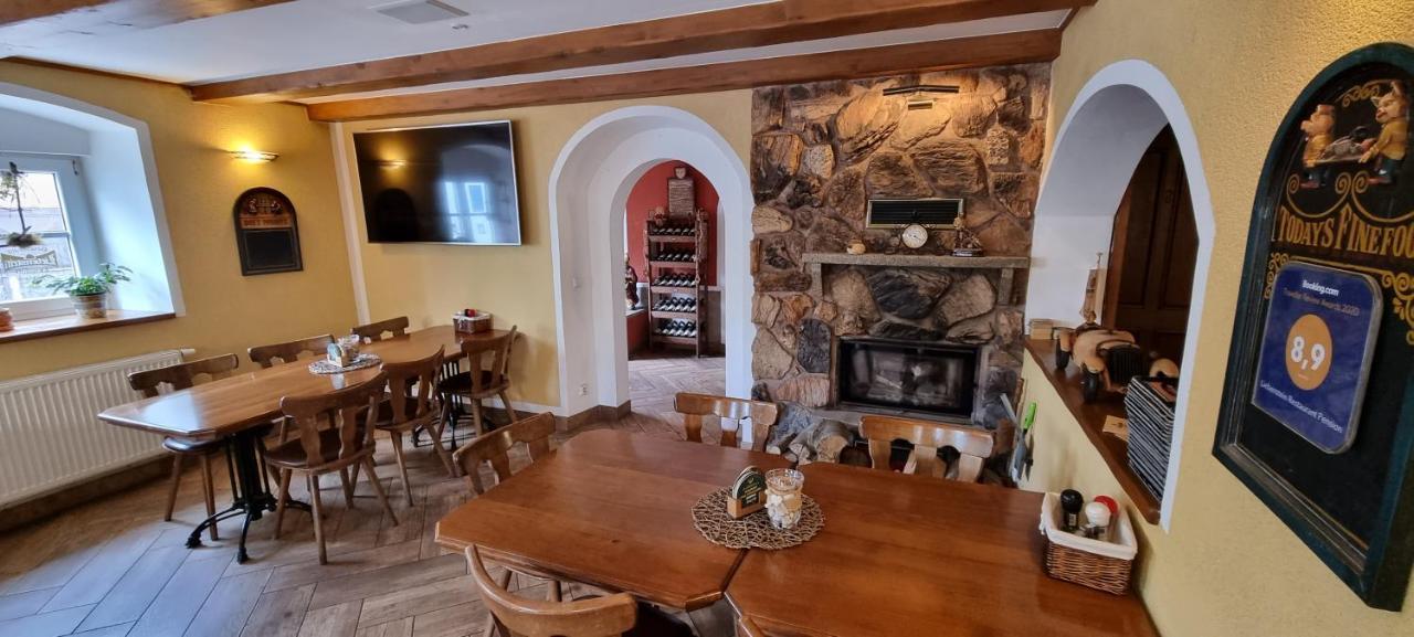Restaurant & Pension Liebenstein Libá Buitenkant foto